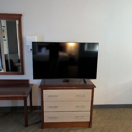 Wingate By Wyndham Chesapeake Hotel Luaran gambar