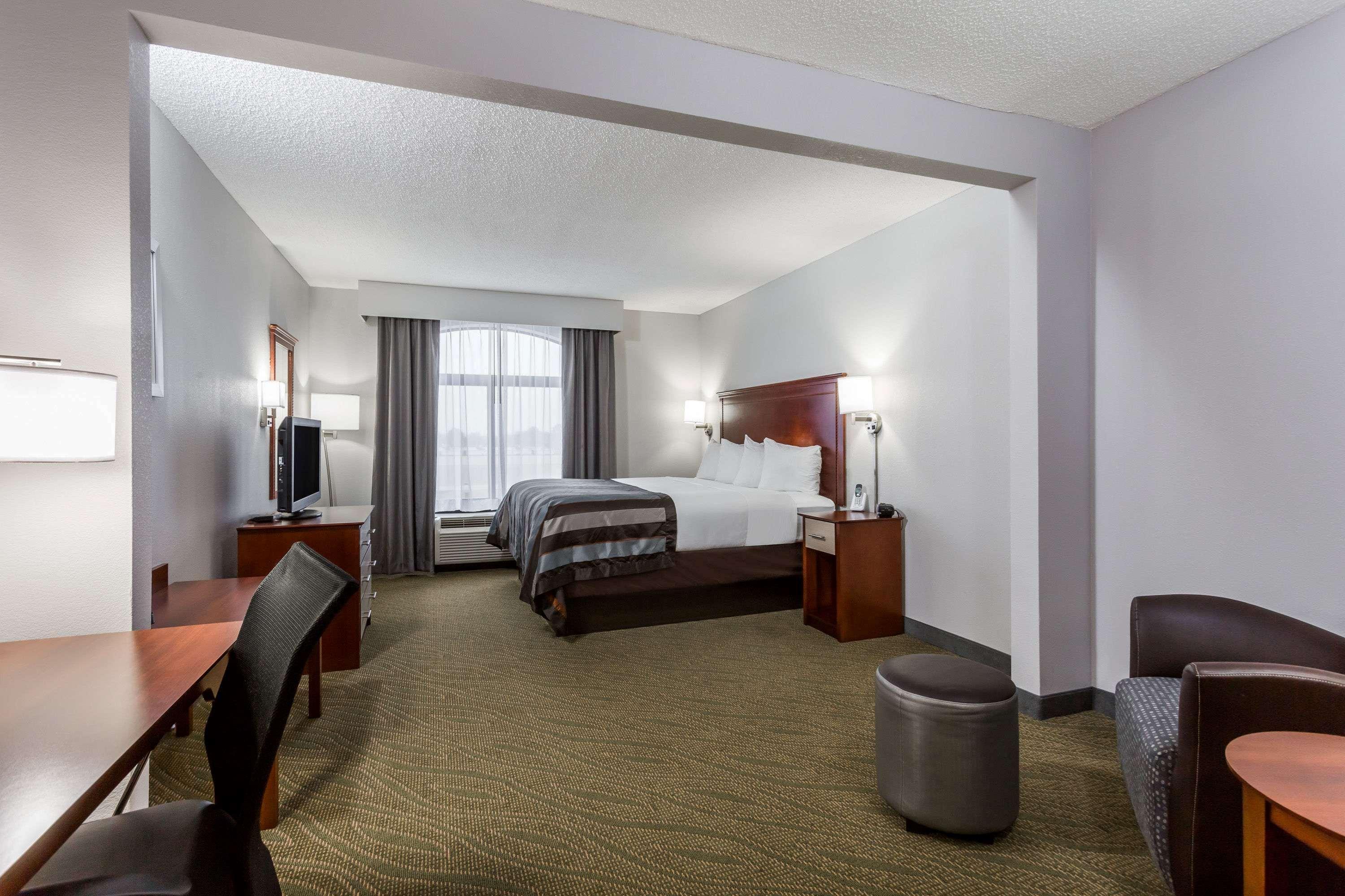 Wingate By Wyndham Chesapeake Hotel Luaran gambar