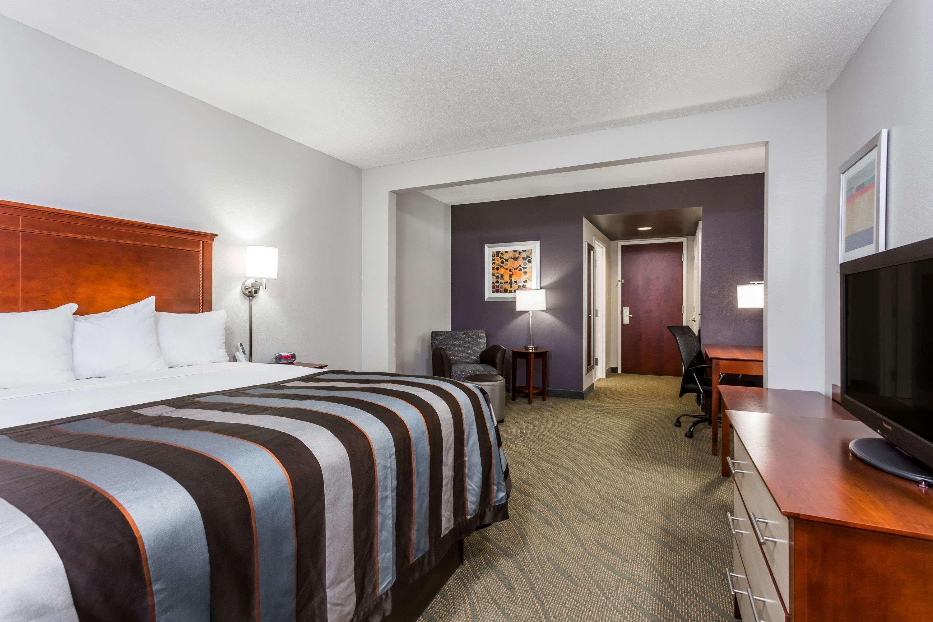 Wingate By Wyndham Chesapeake Hotel Luaran gambar