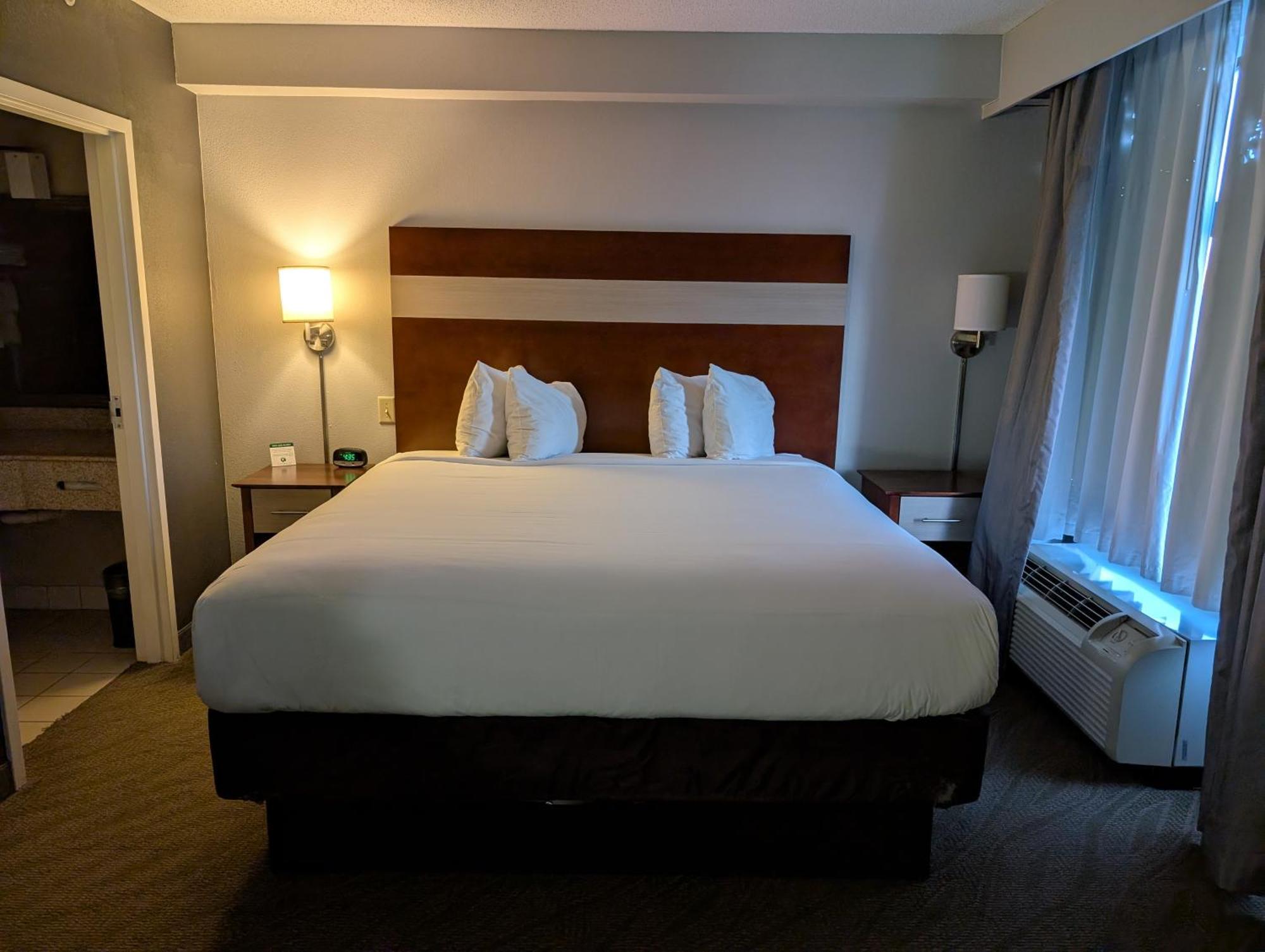 Wingate By Wyndham Chesapeake Hotel Luaran gambar