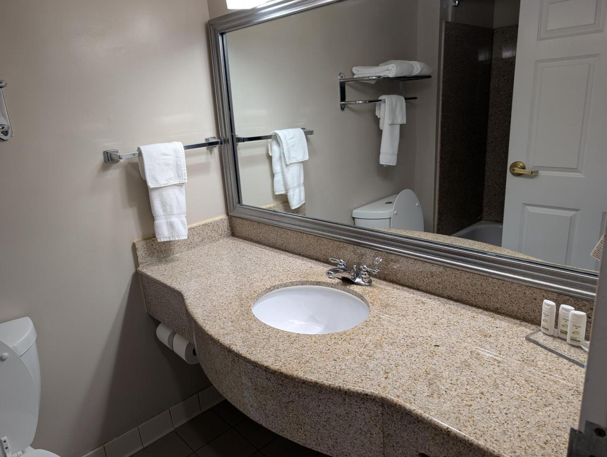 Wingate By Wyndham Chesapeake Hotel Luaran gambar