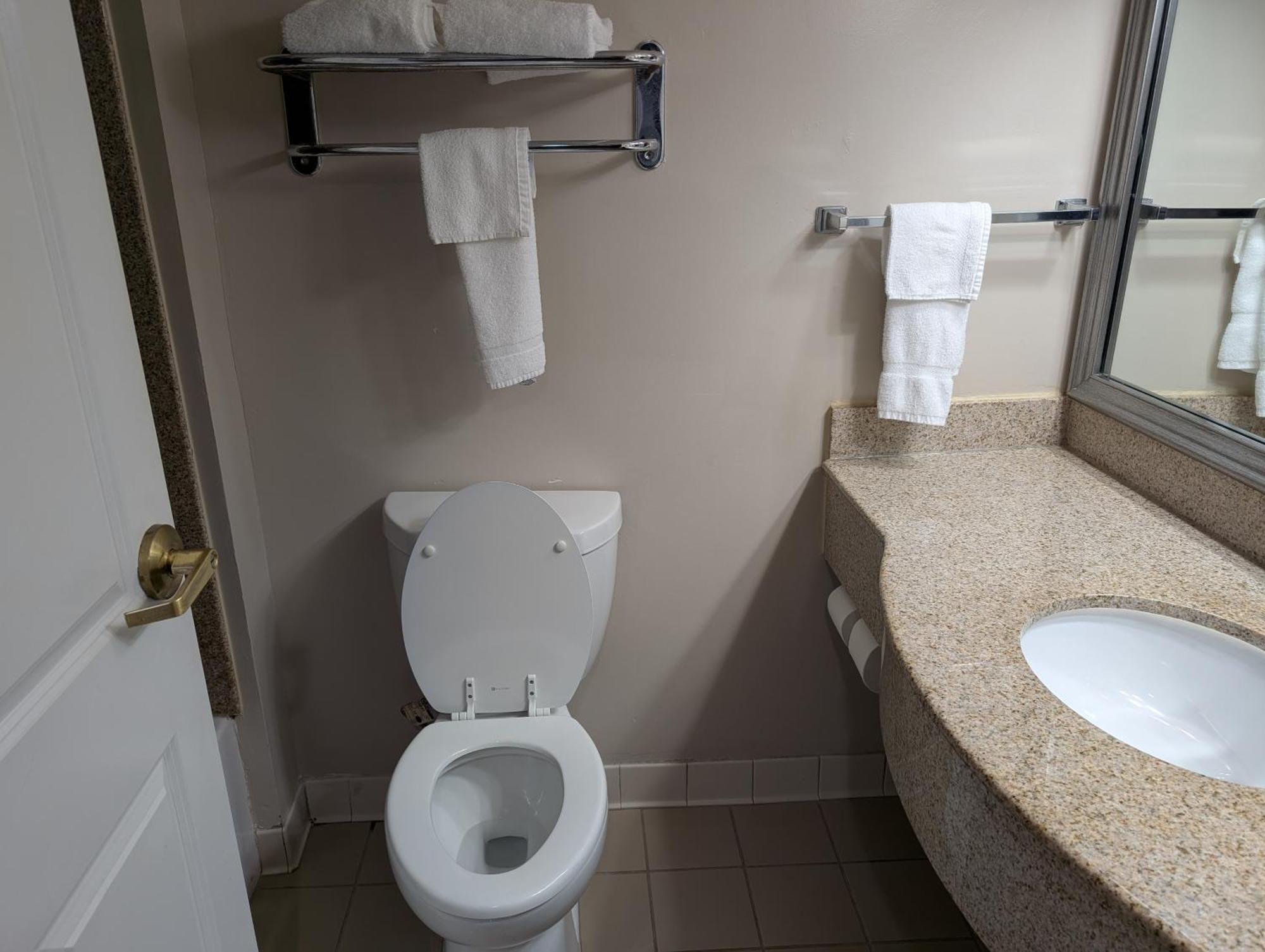 Wingate By Wyndham Chesapeake Hotel Luaran gambar