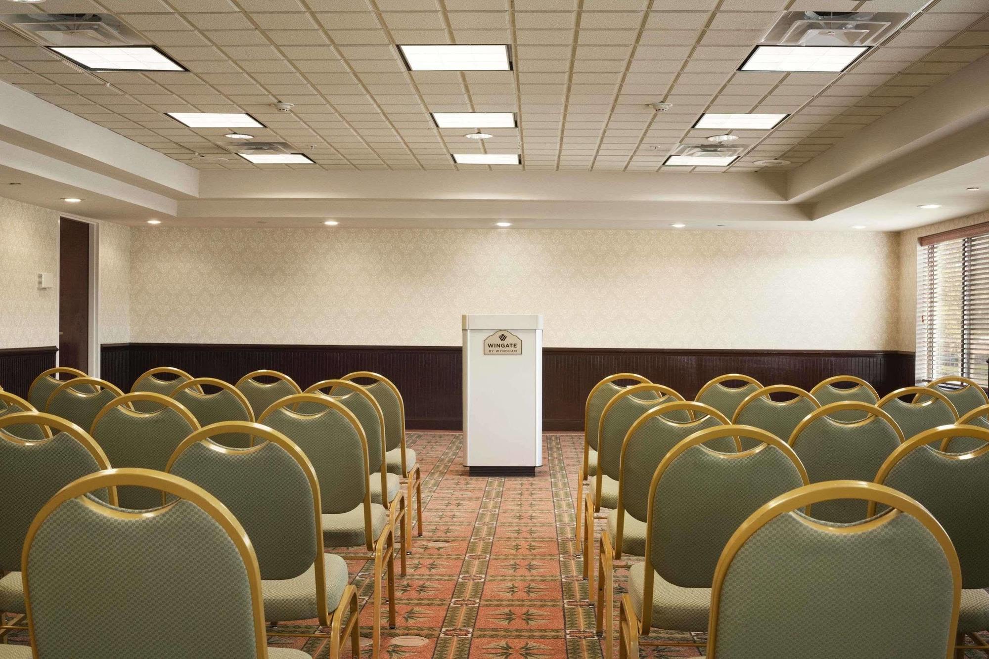 Wingate By Wyndham Chesapeake Hotel Luaran gambar