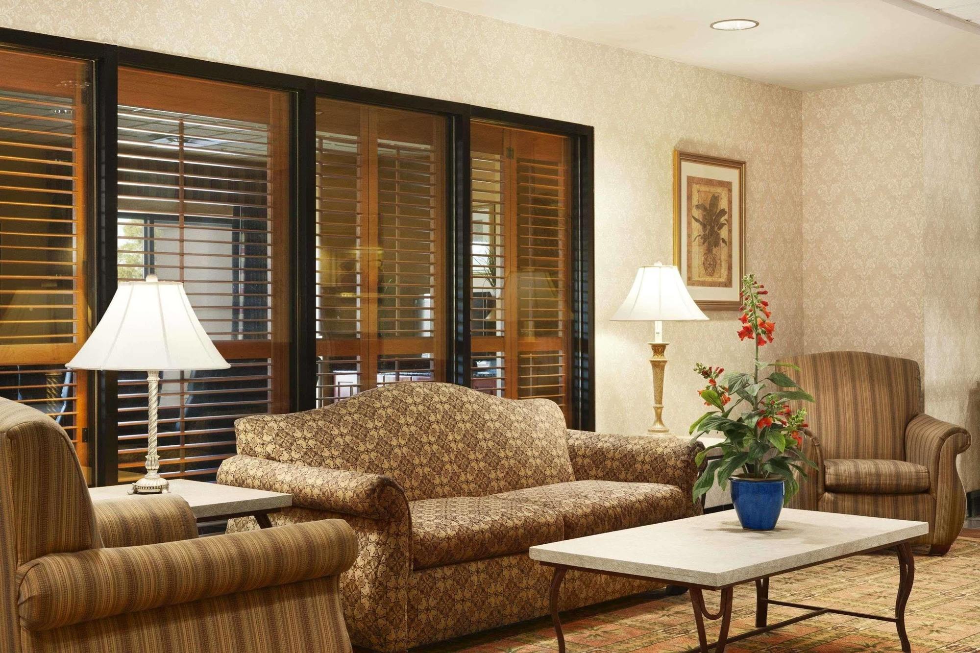 Wingate By Wyndham Chesapeake Hotel Luaran gambar